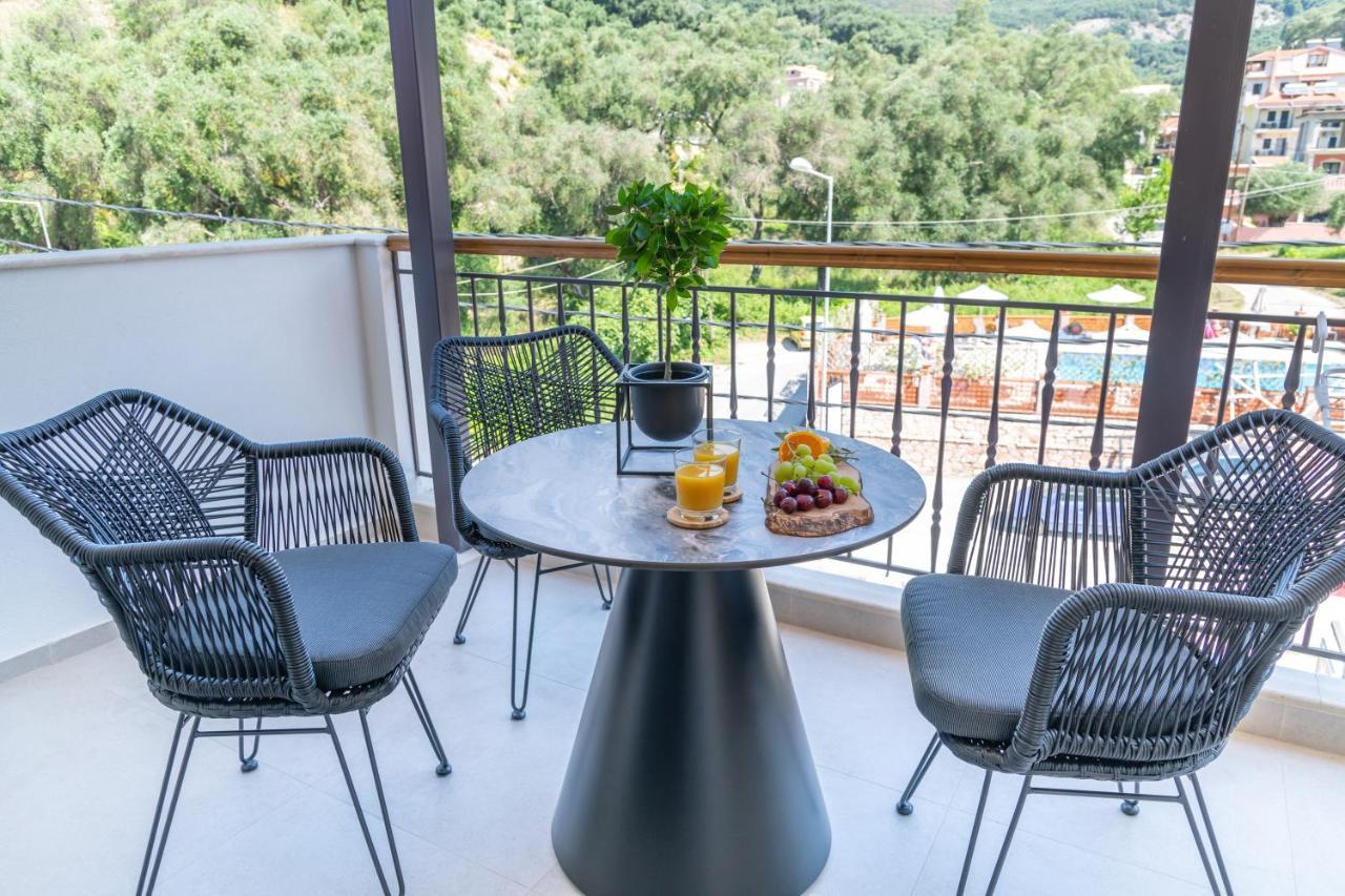 Anesis Deluxe Apartments Parga Eksteriør bilde